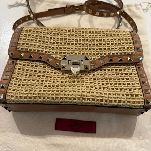 Valentino Garavani Rockstud Small Raffia Shoulder Bag - Picture 1 of 11